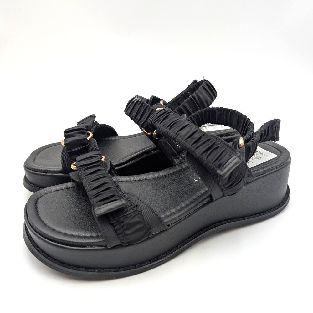 Chinese Laundry Cashy Platform Wedge Sandal Women's Black Size US8M EU38.5